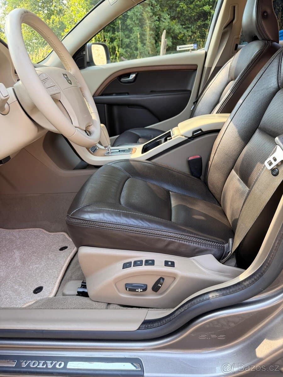 2009 Volvo XC70 - 16