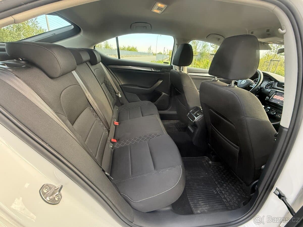2017 Škoda SUPERB - 16