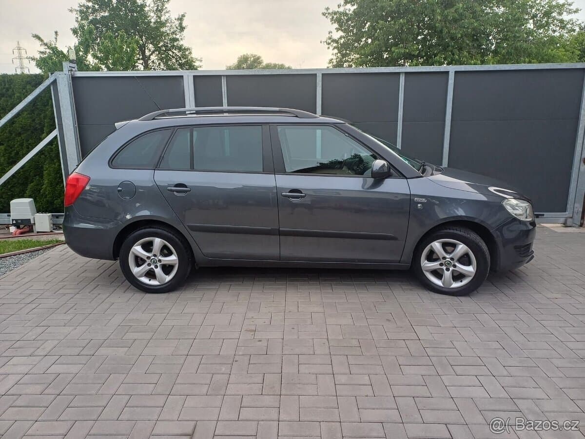 2011 Škoda FABIA - 16