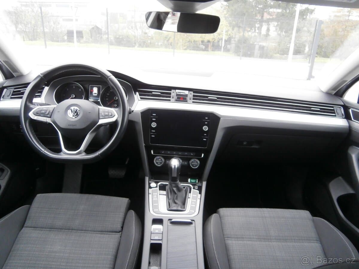 2020 Volkswagen PASSAT - 16