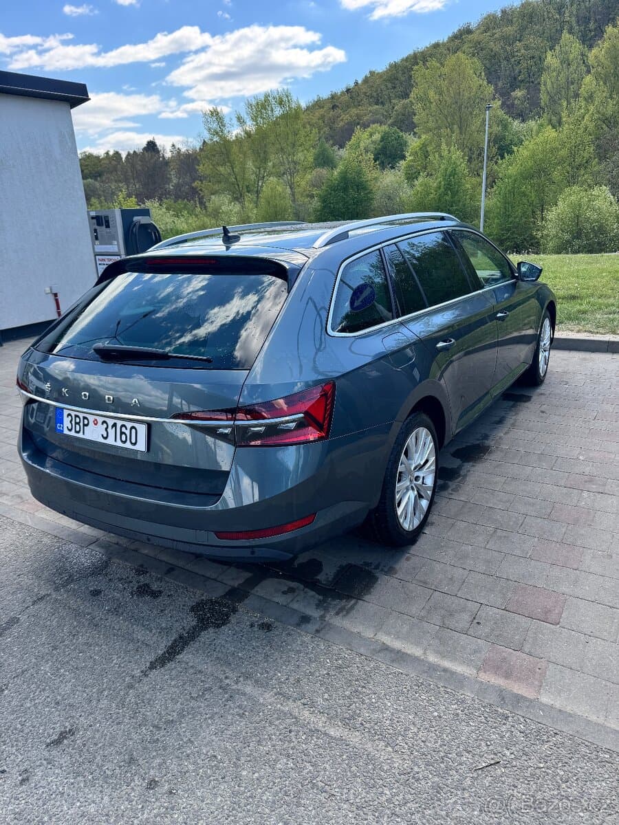 2020 Škoda SUPERB - 16