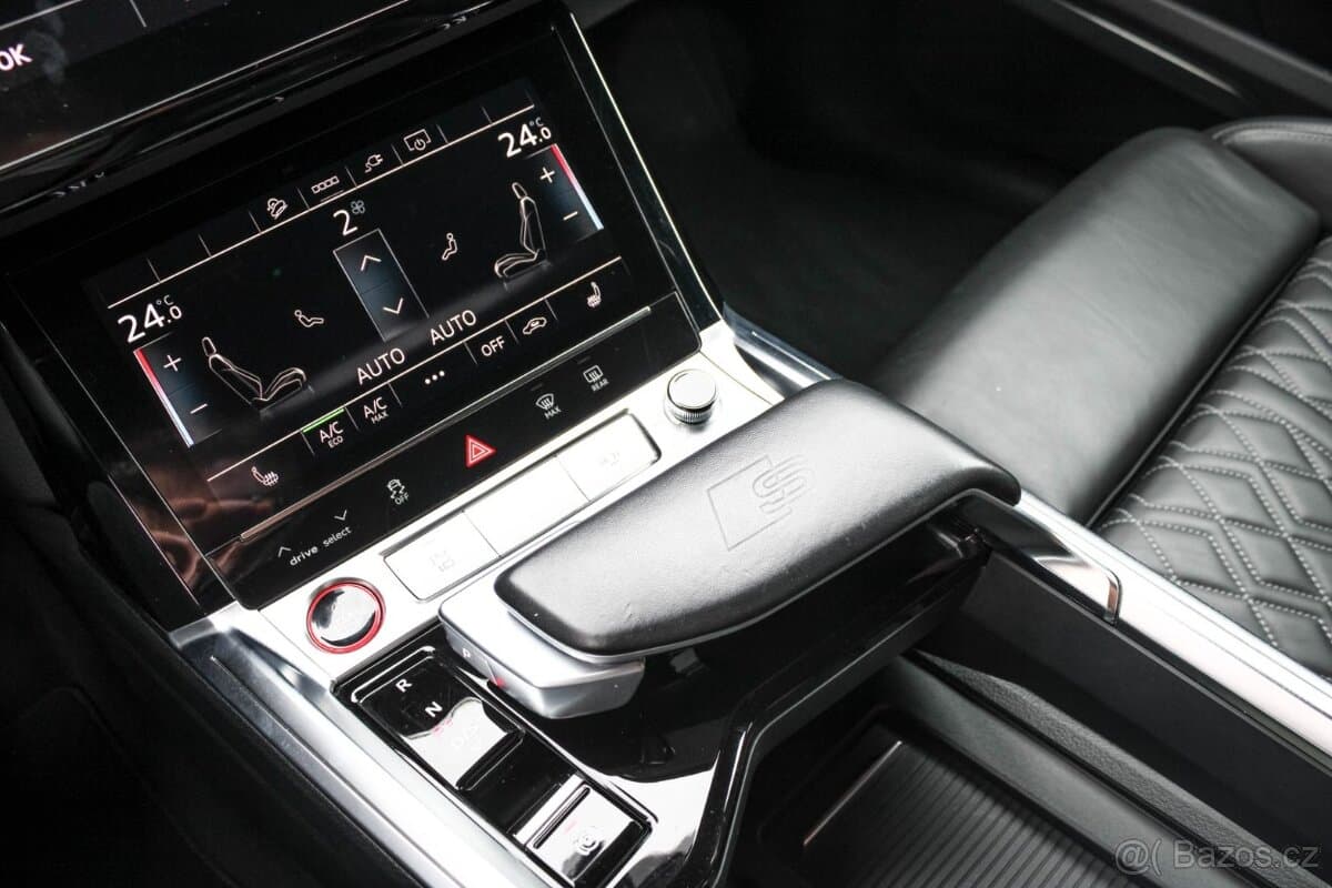 2022 Audi E-TRON - 16