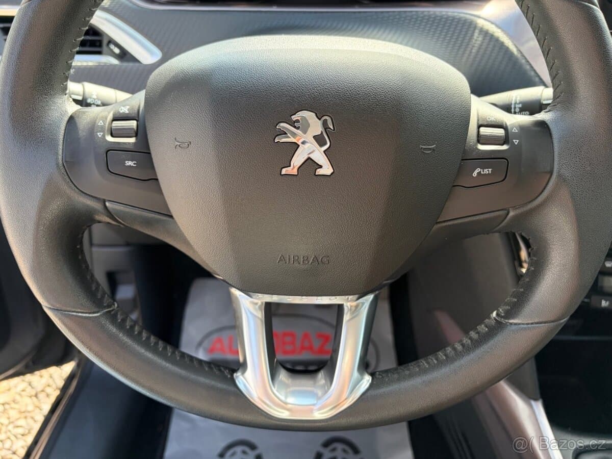 Peugeot 2008 - 16