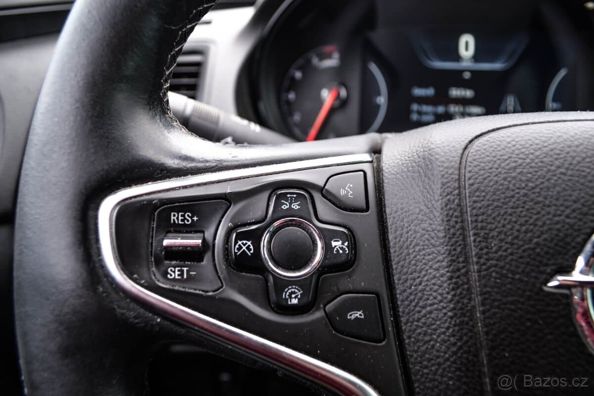 2015 Opel INSIGNIA - 16