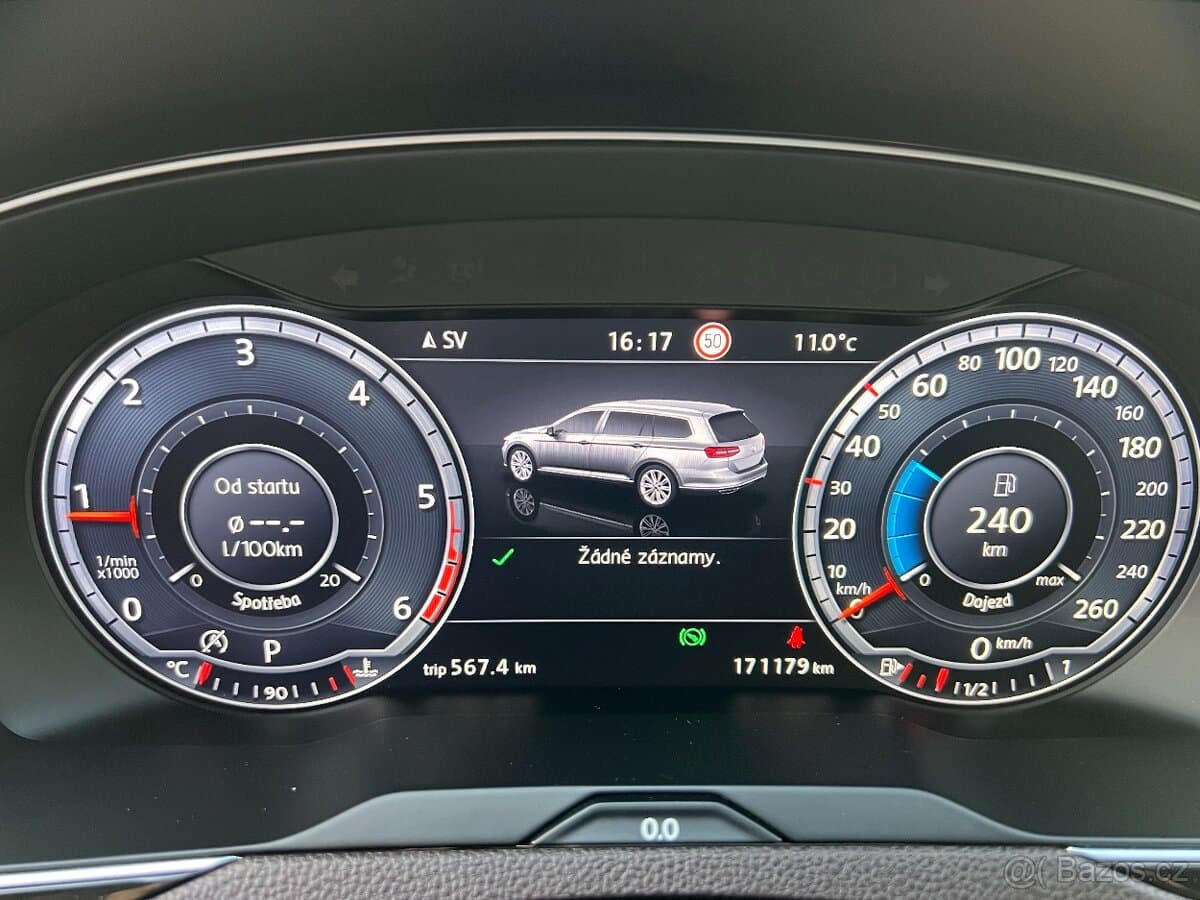 2016 Volkswagen PASSAT - 16