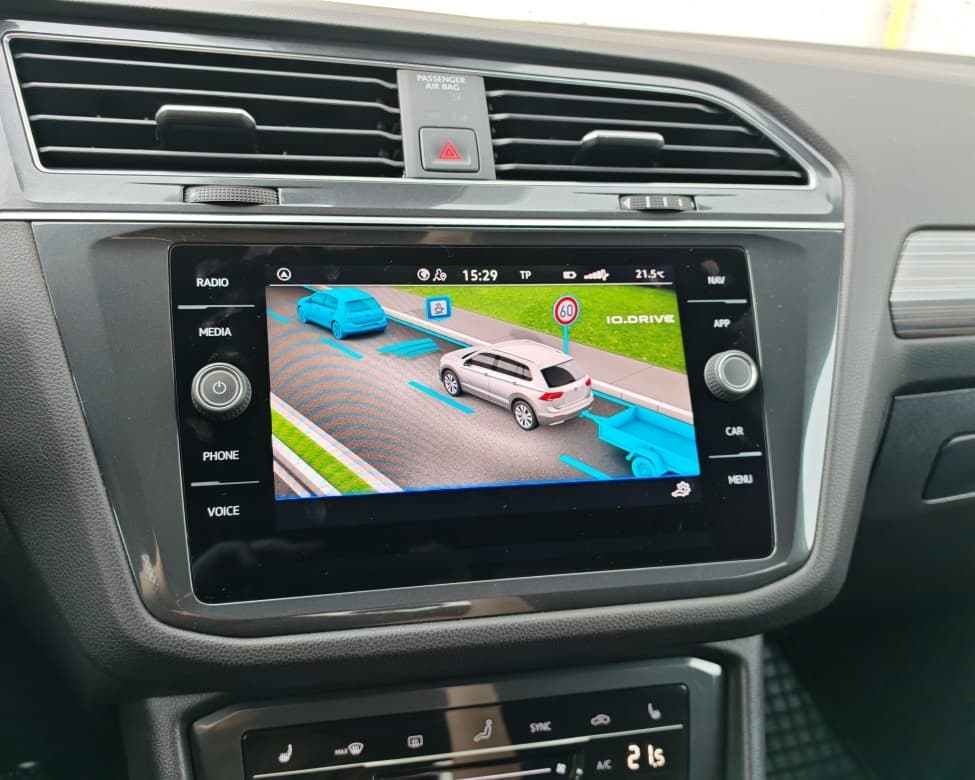 2022 Volkswagen TIGUAN - 16