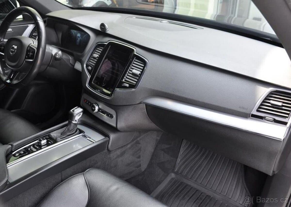 2017 Volvo XC90 - 16