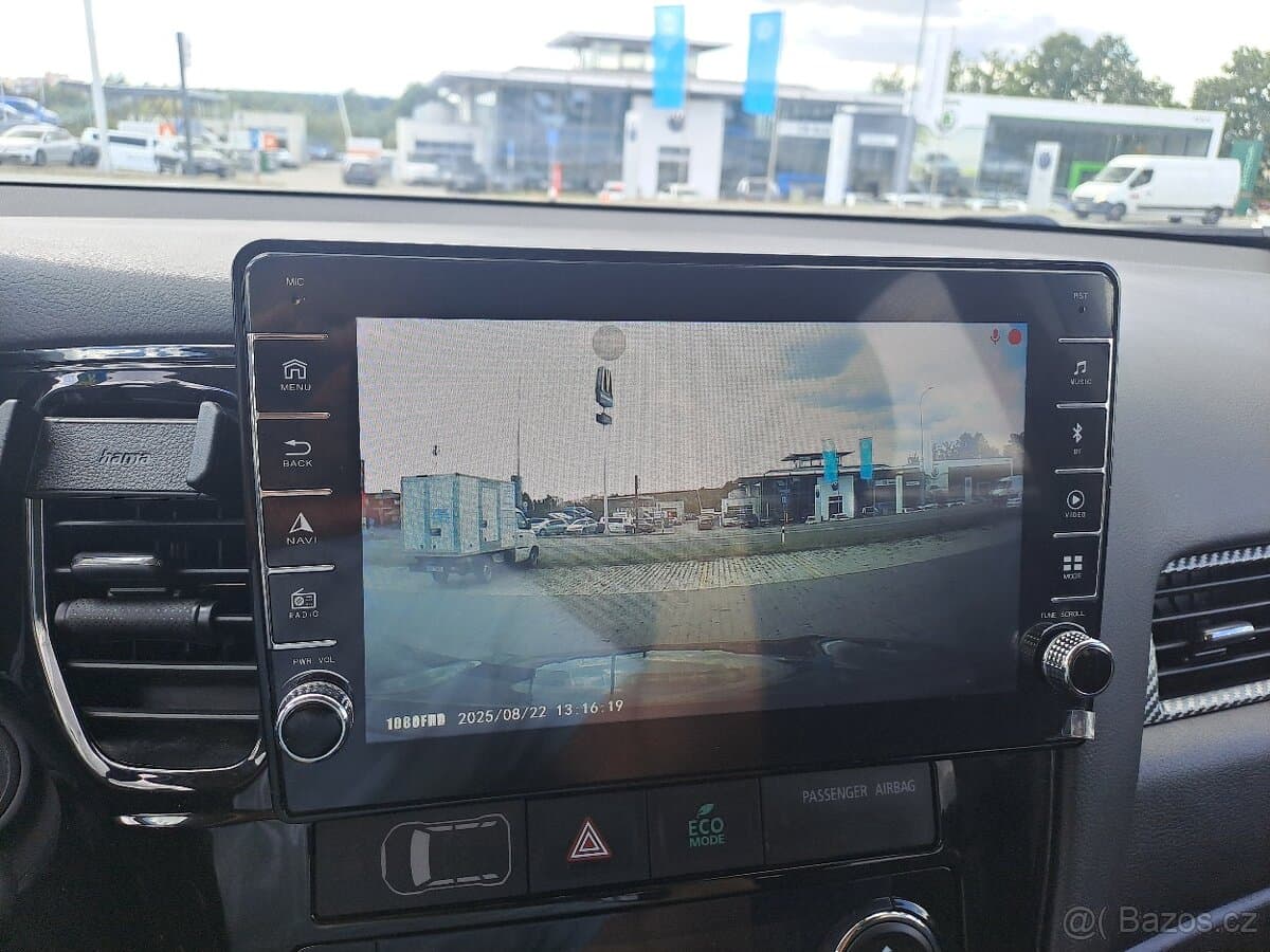 2014 Mitsubishi OUTLANDER - 16