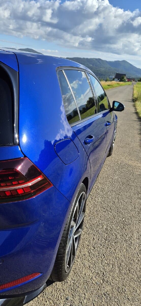 2018 Volkswagen GOLF - 16