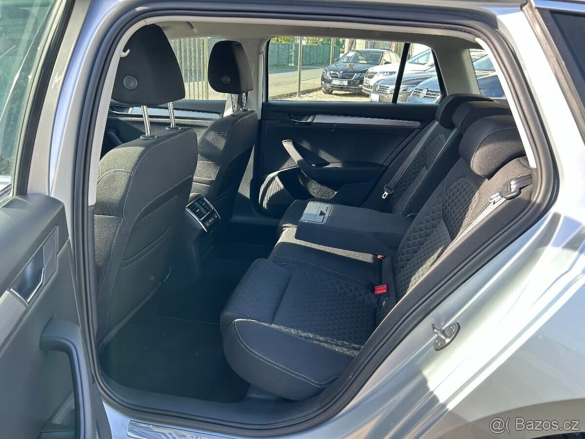 2018 Škoda SUPERB - 16