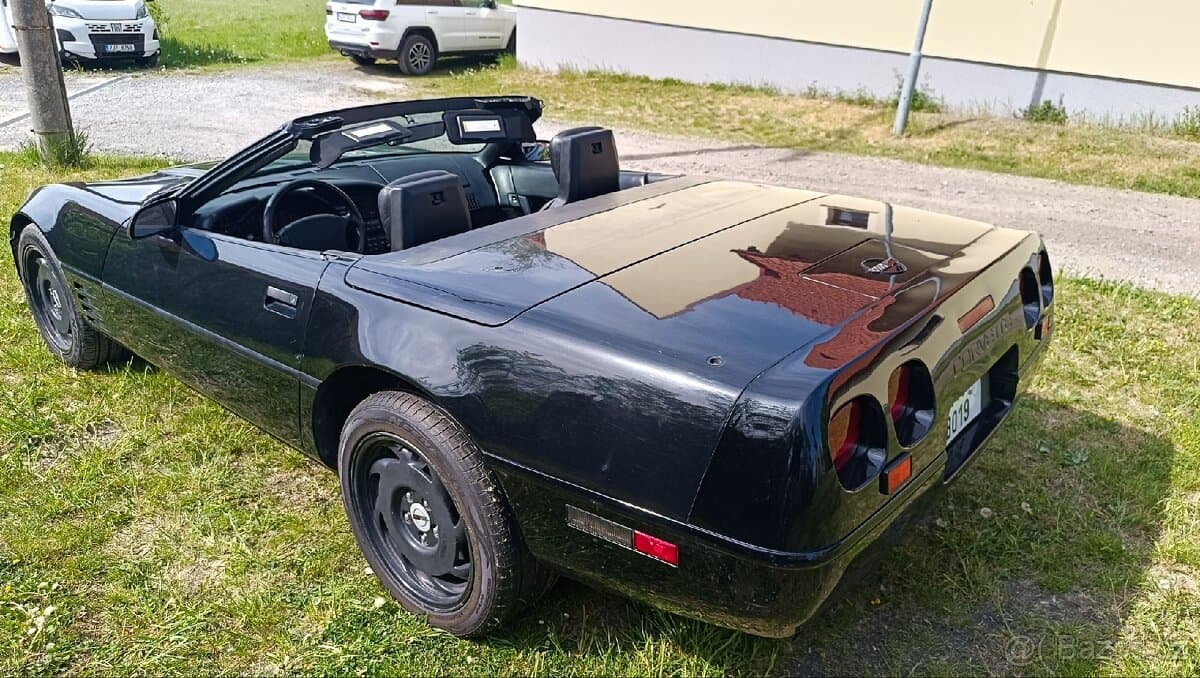 1992 Chevrolet CORVETTE - 16