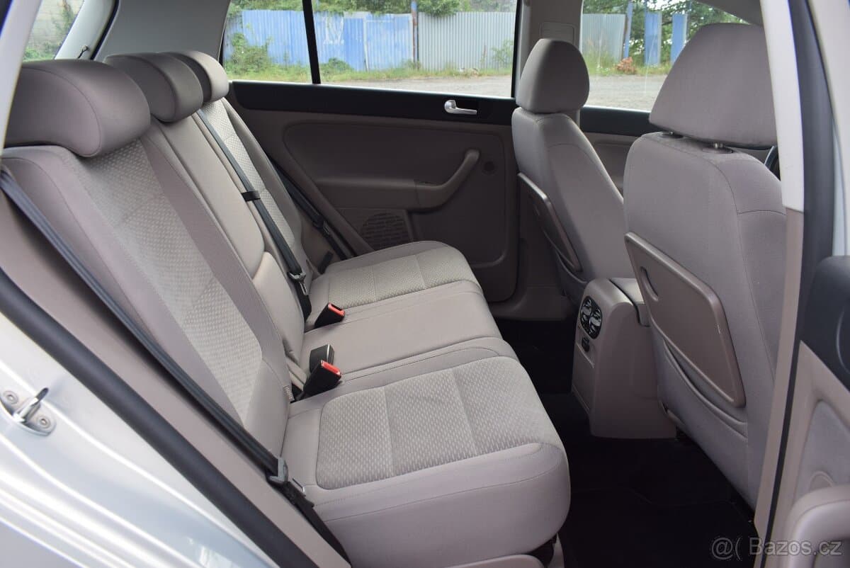 2009 Volkswagen GOLF - 16