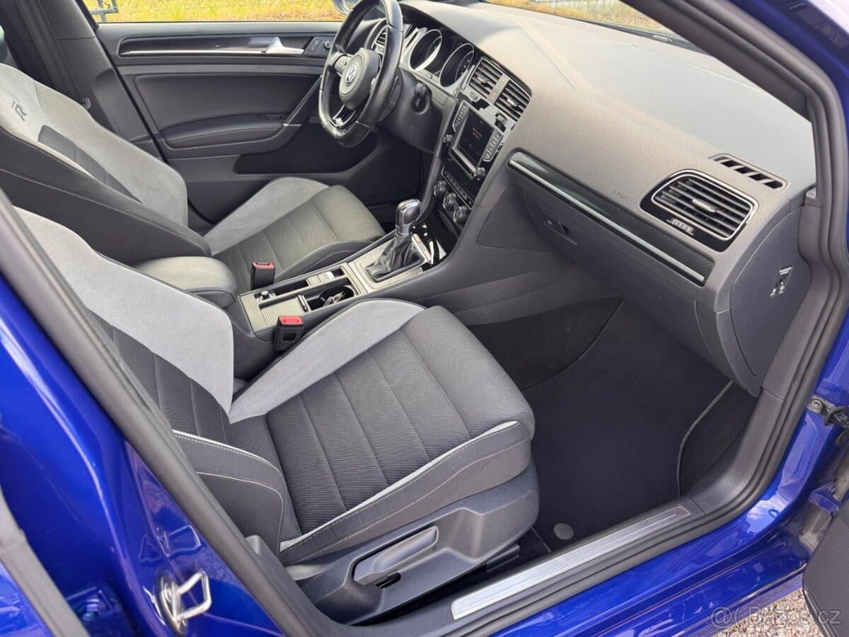 2016 Volkswagen GOLF - 16
