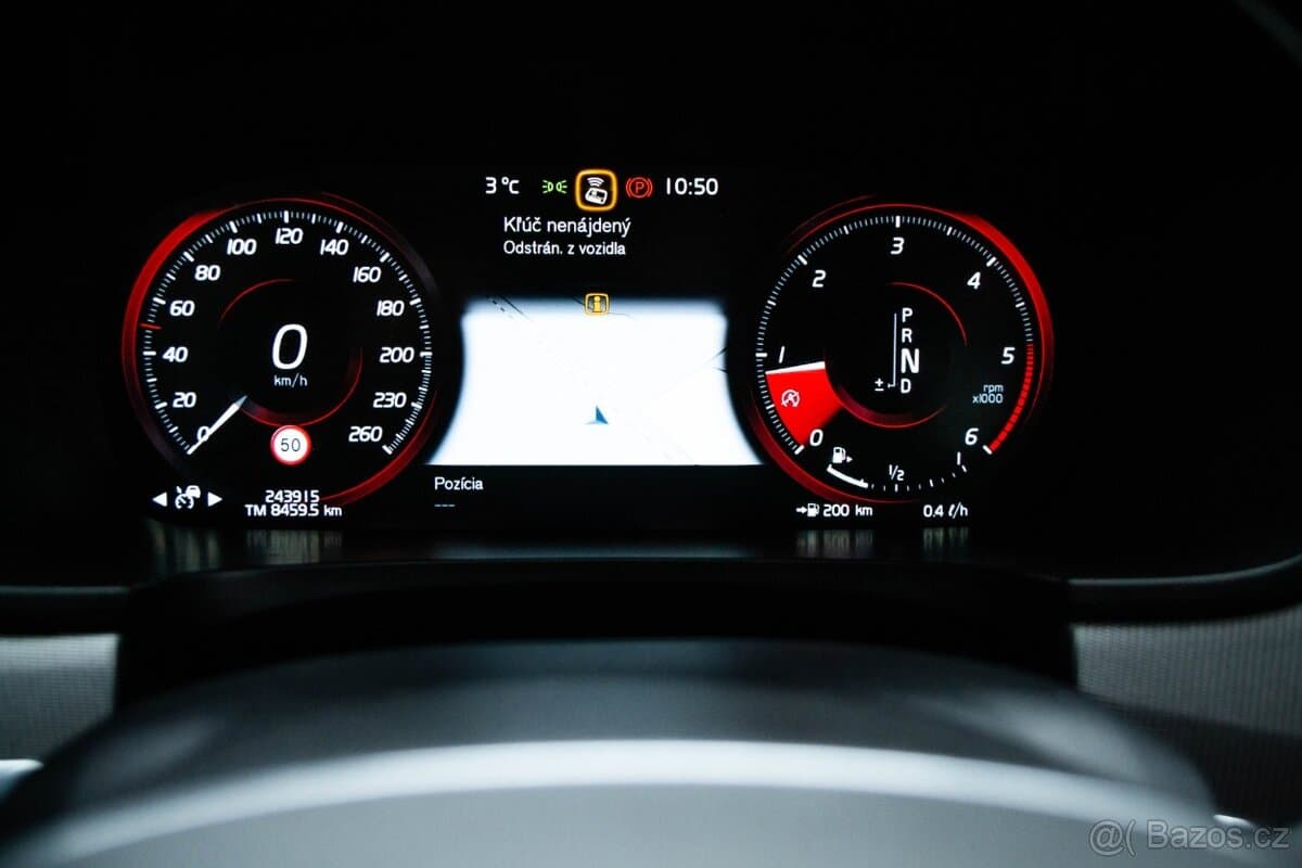 2017 Volvo S90 - 16
