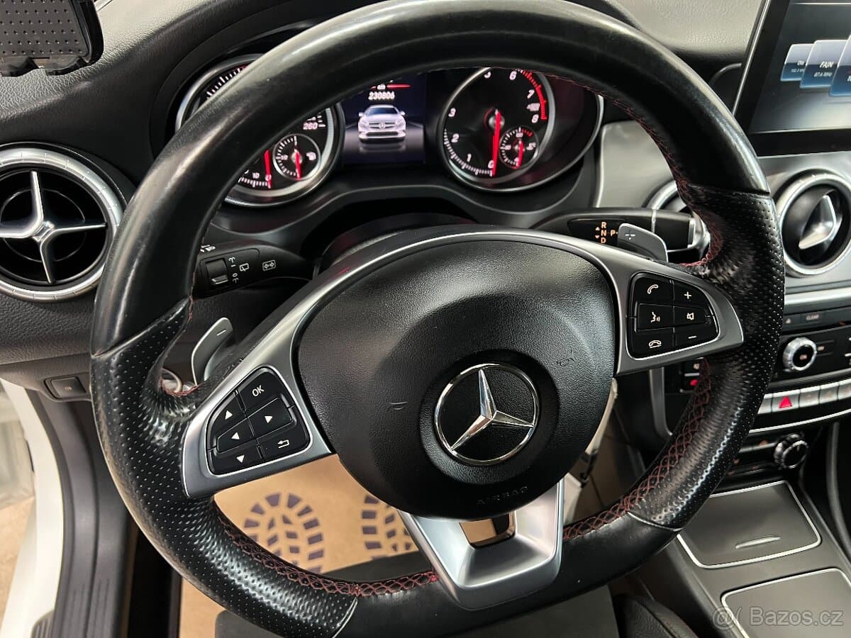 2017 Mercedes-Benz CLA - 16