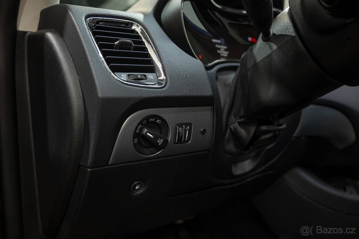 2018 Dodge DURANGO - 16