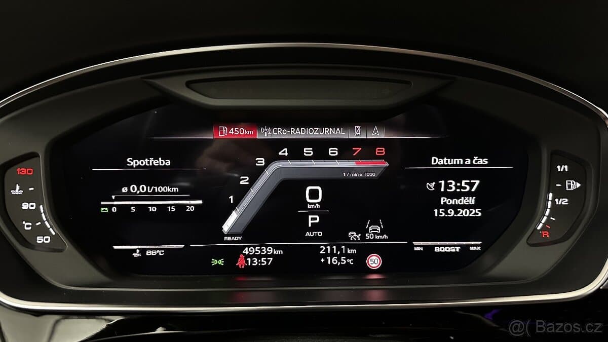 2022 Audi S8 - 16