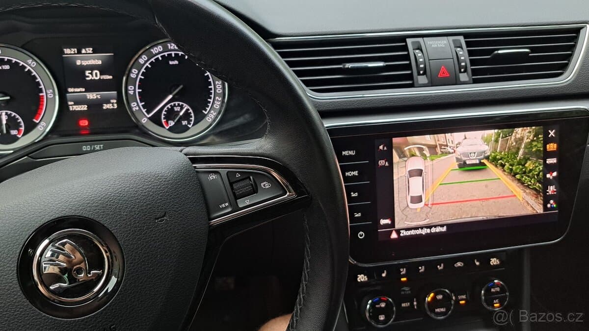 2020 Škoda SUPERB - 16