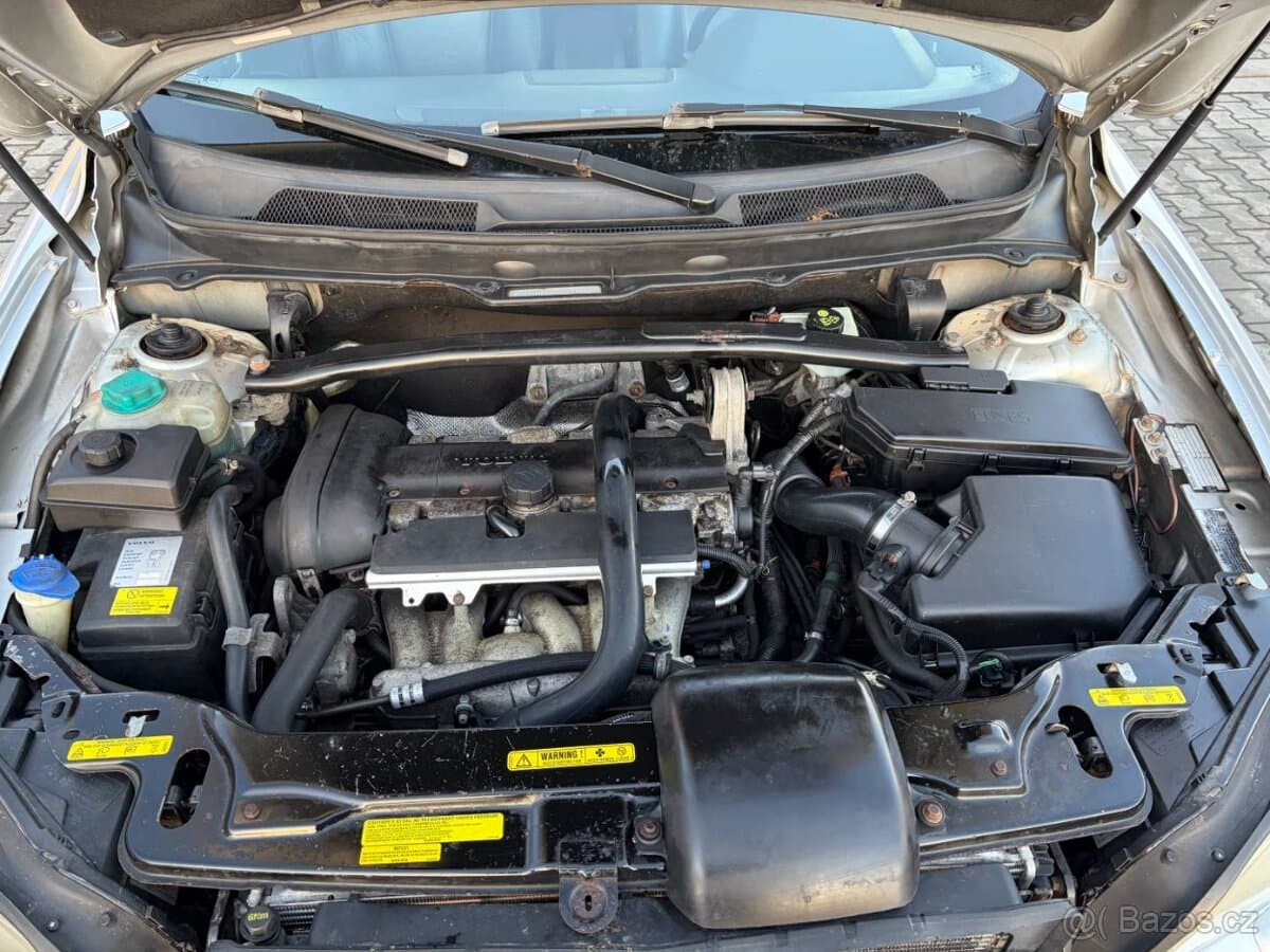 2004 Volvo XC90 - 16