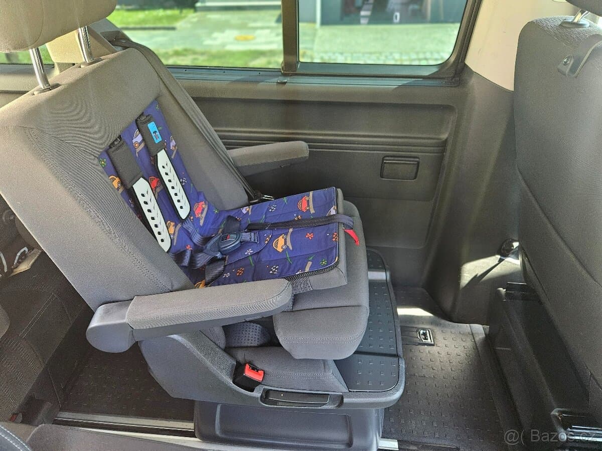 2016 Volkswagen MULTIVAN - 16