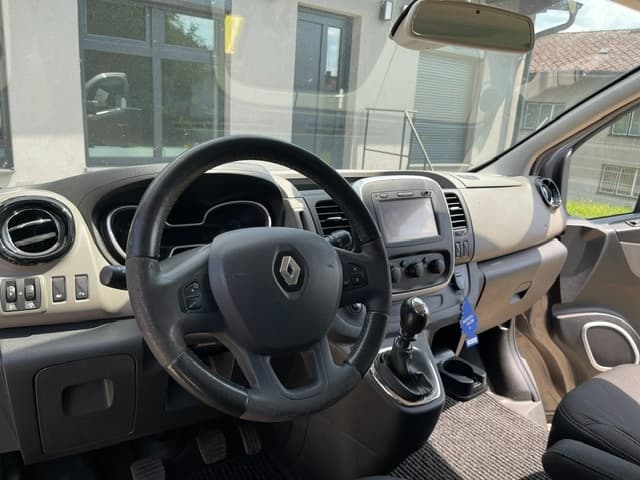 2016 Renault TRAFIC - 16