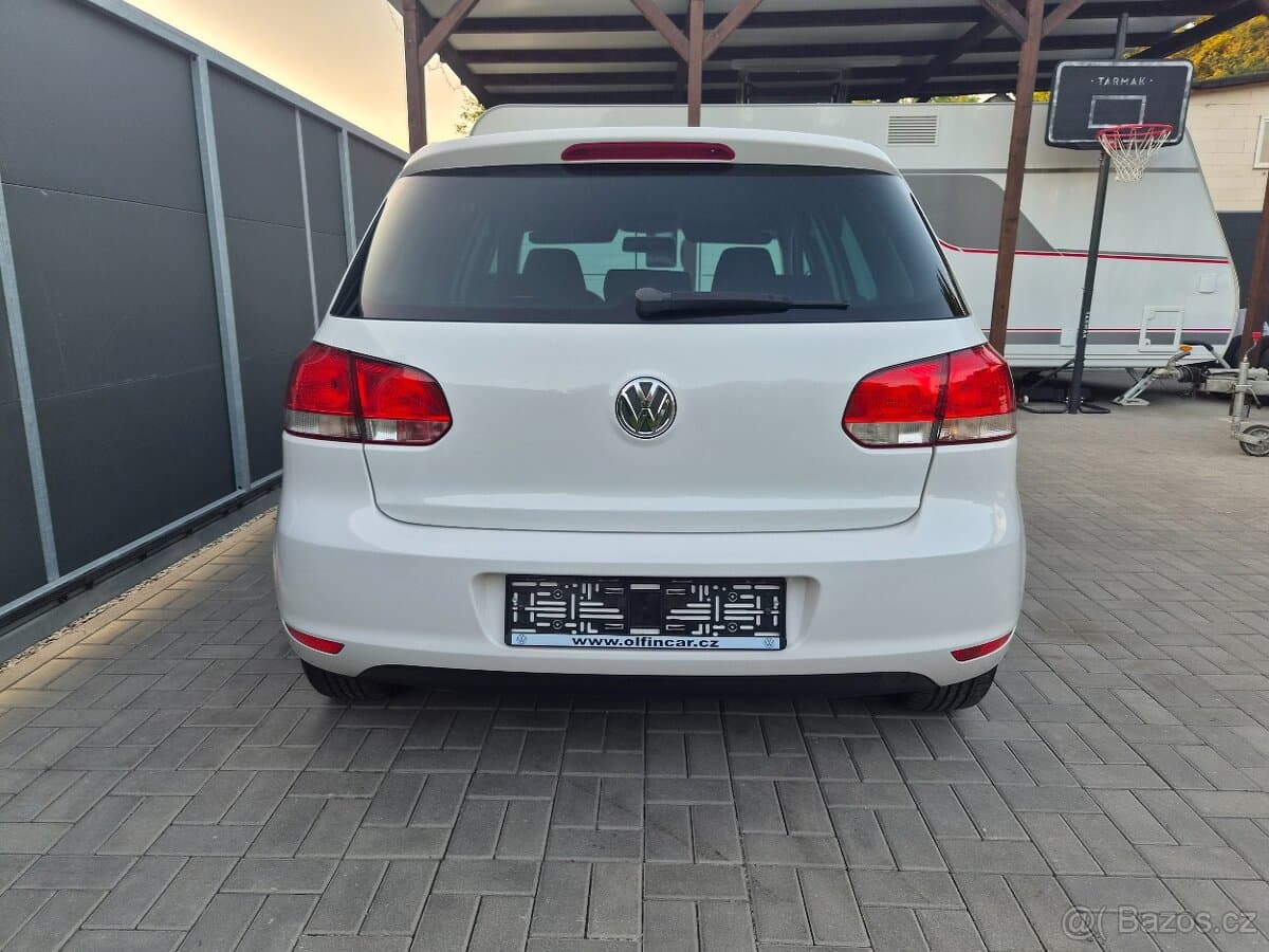 2009 Volkswagen GOLF - 16