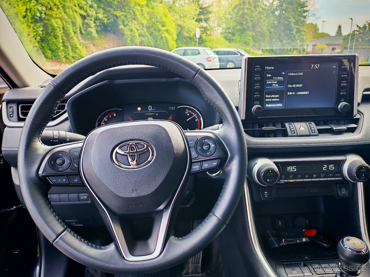 2023 Toyota RAV4 - 16