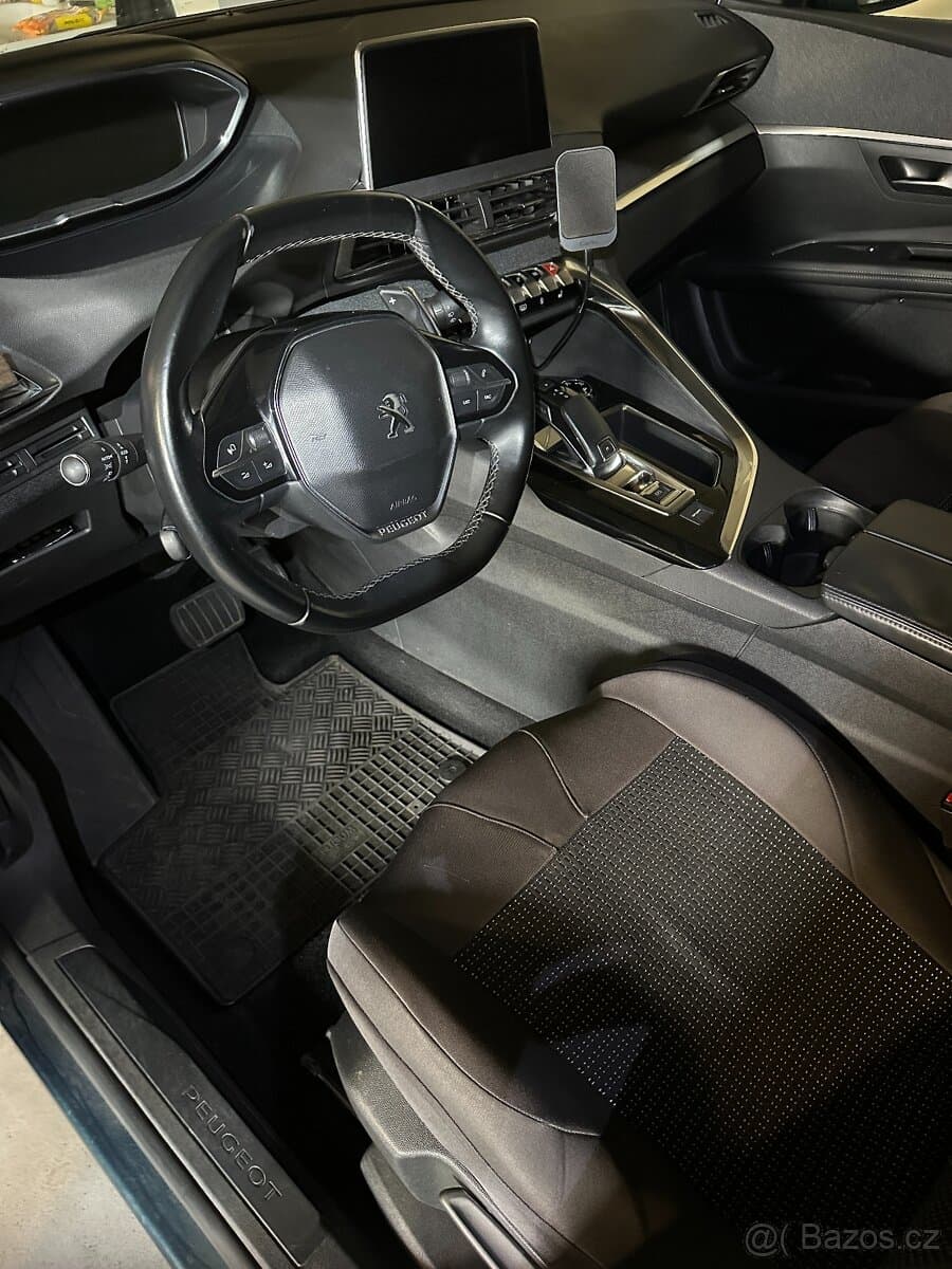 2018 Peugeot 5008 - 16