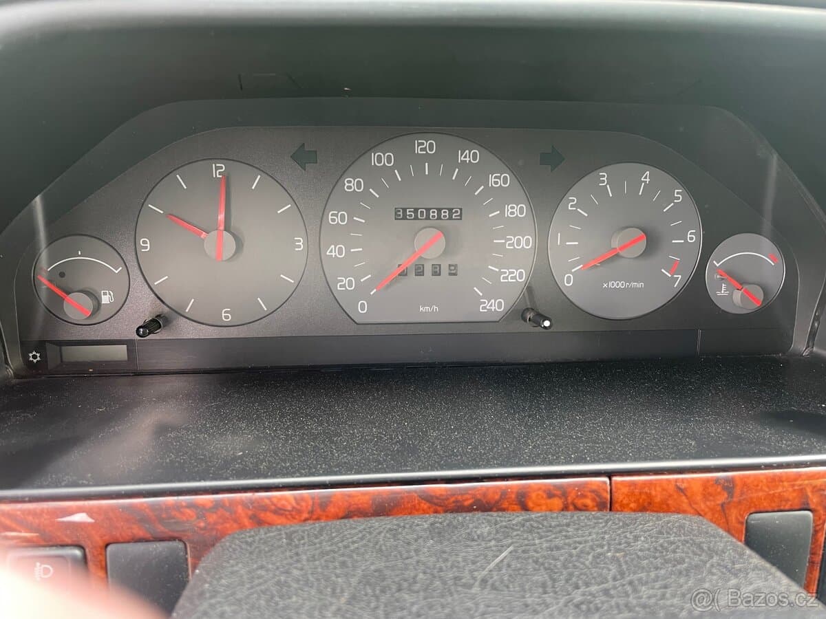 1997 Volvo V90 - 16