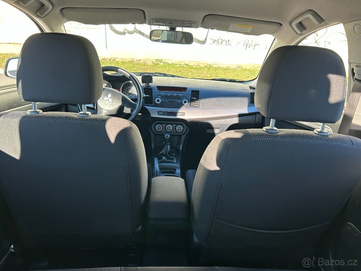 2011 Mitsubishi LANCER - 16