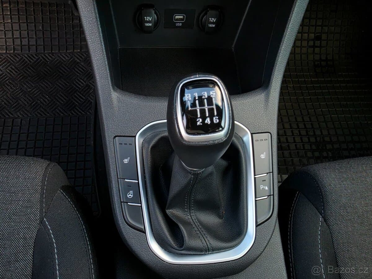 2022 Hyundai i30 - 16