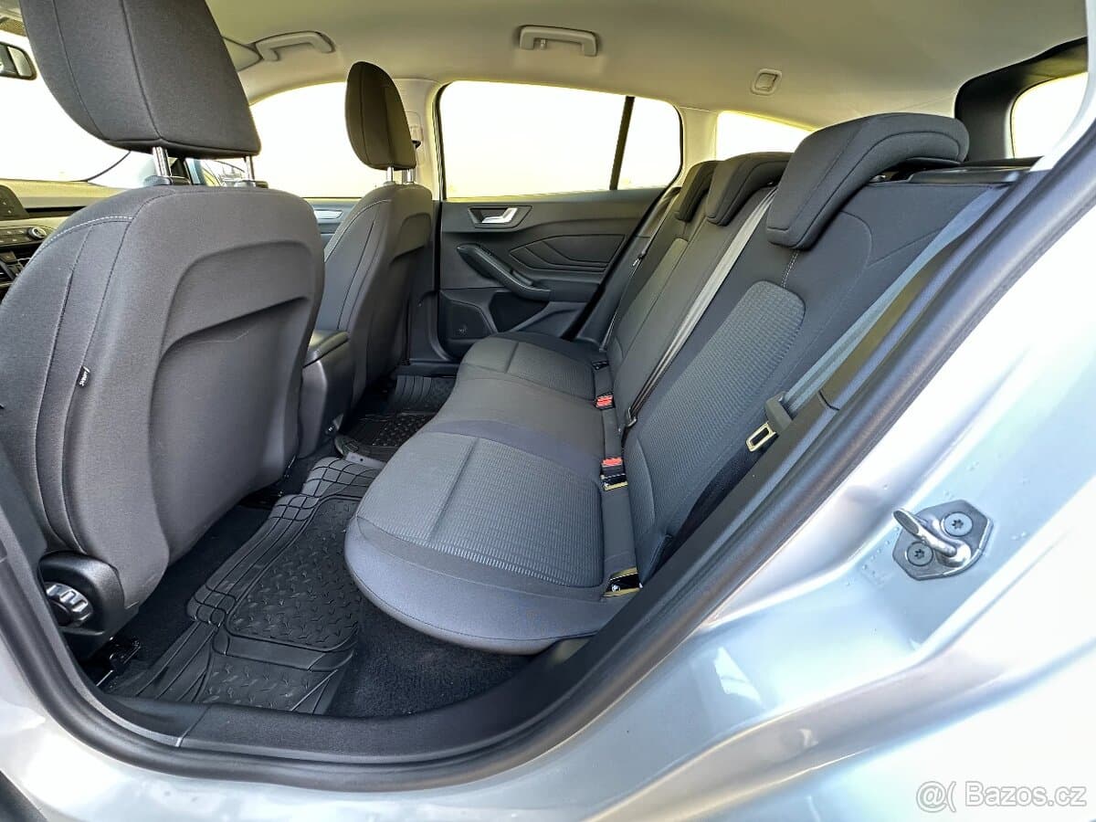 2021 Ford FOCUS - 16