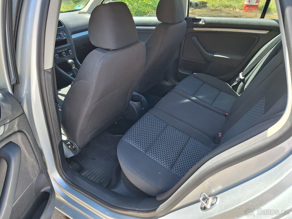 2012 Volkswagen GOLF - 16