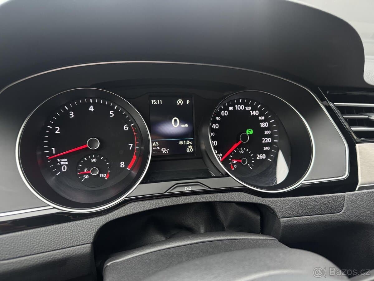2020 Volkswagen PASSAT - 16