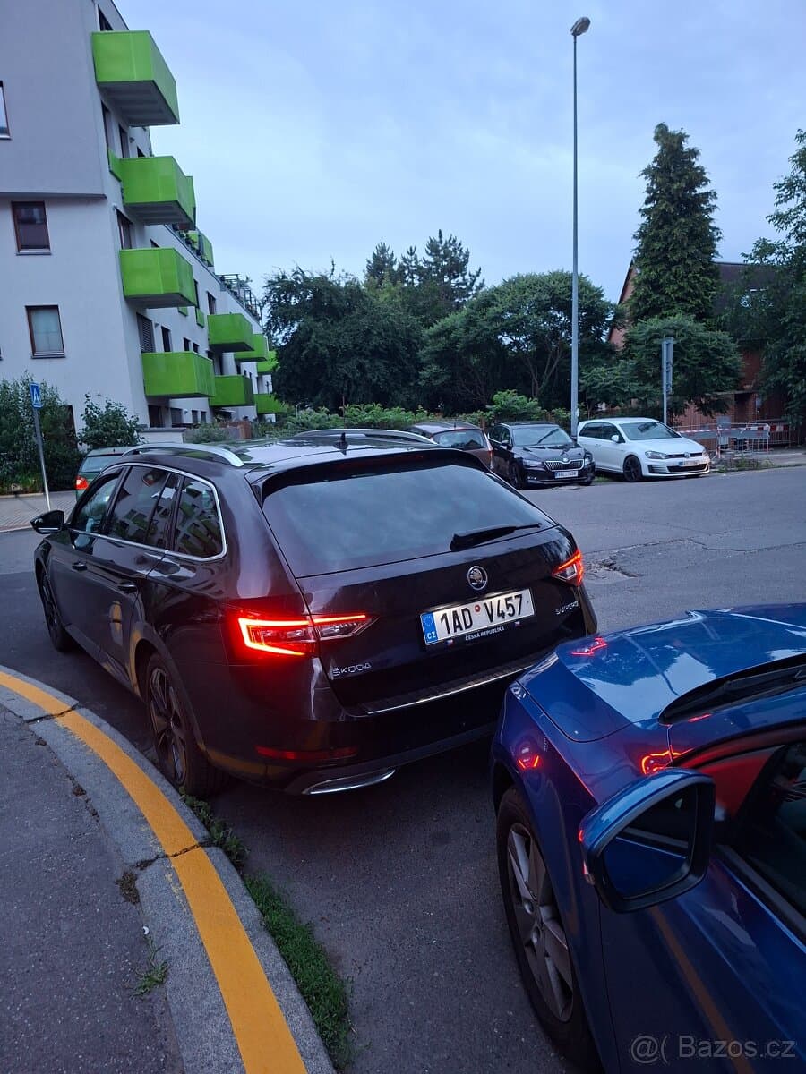 2017 Škoda SUPERB - 16