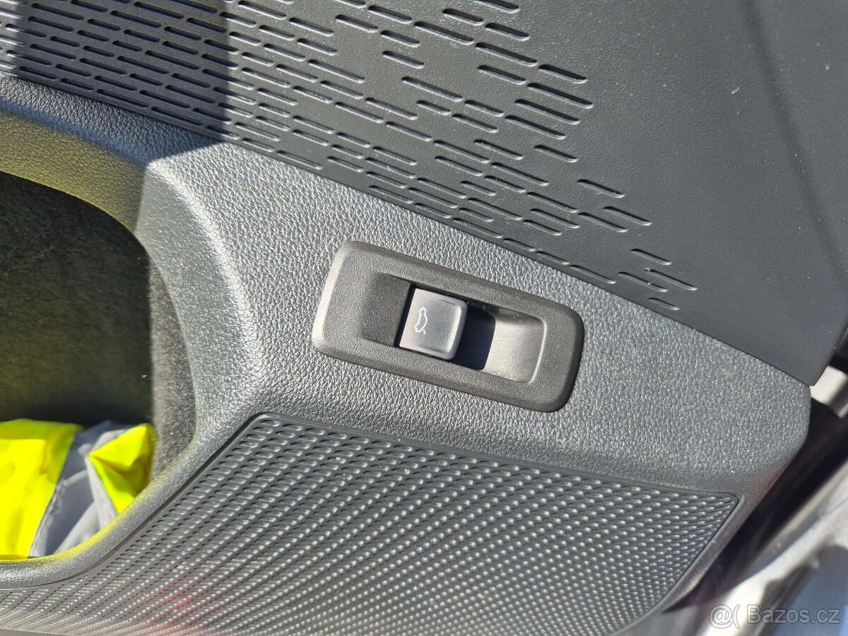 2025 Škoda OCTAVIA - 16