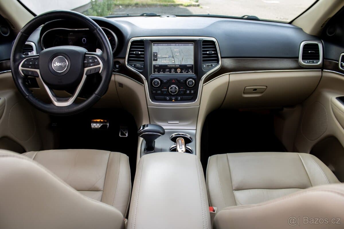 2015 Jeep CHEROKEE - 16