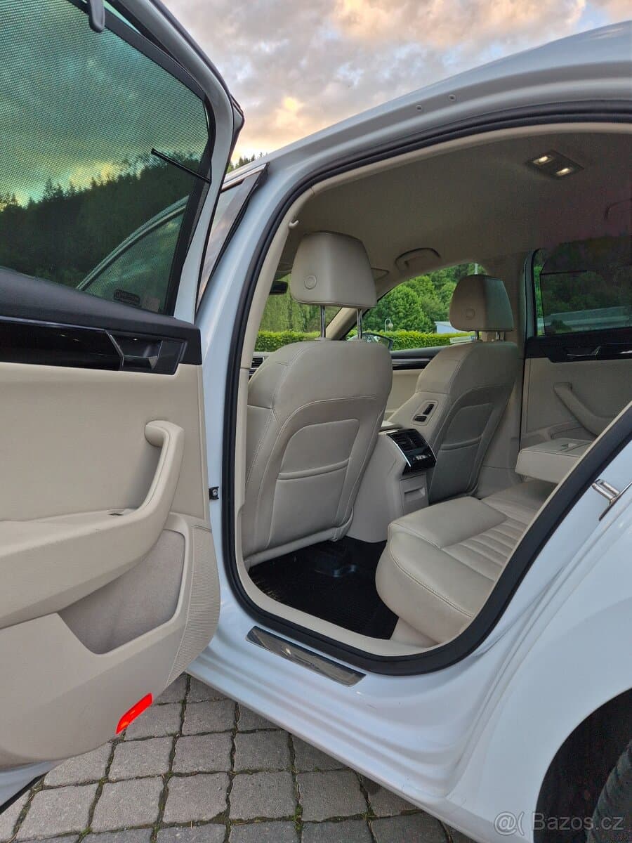 Škoda SUPERB - 16