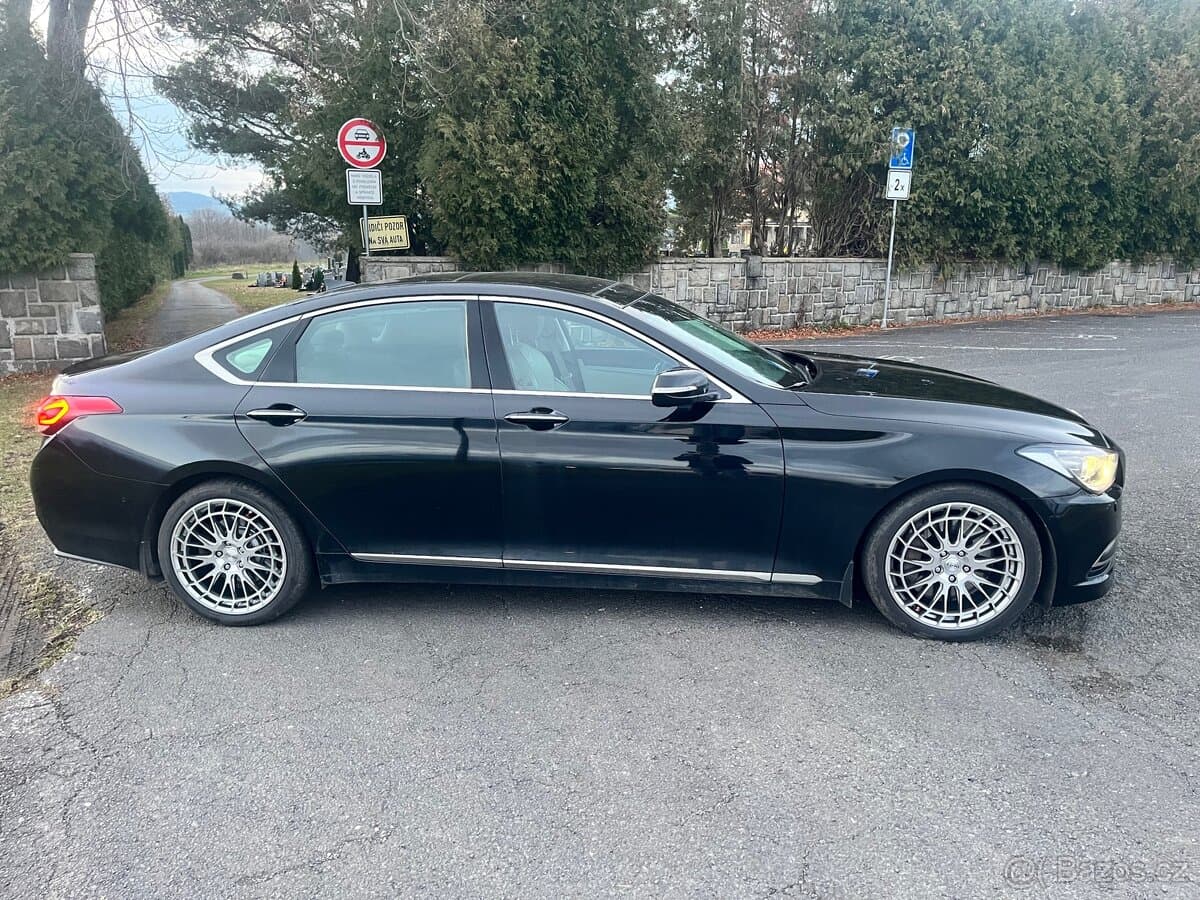 Hyundai GENESIS - 16