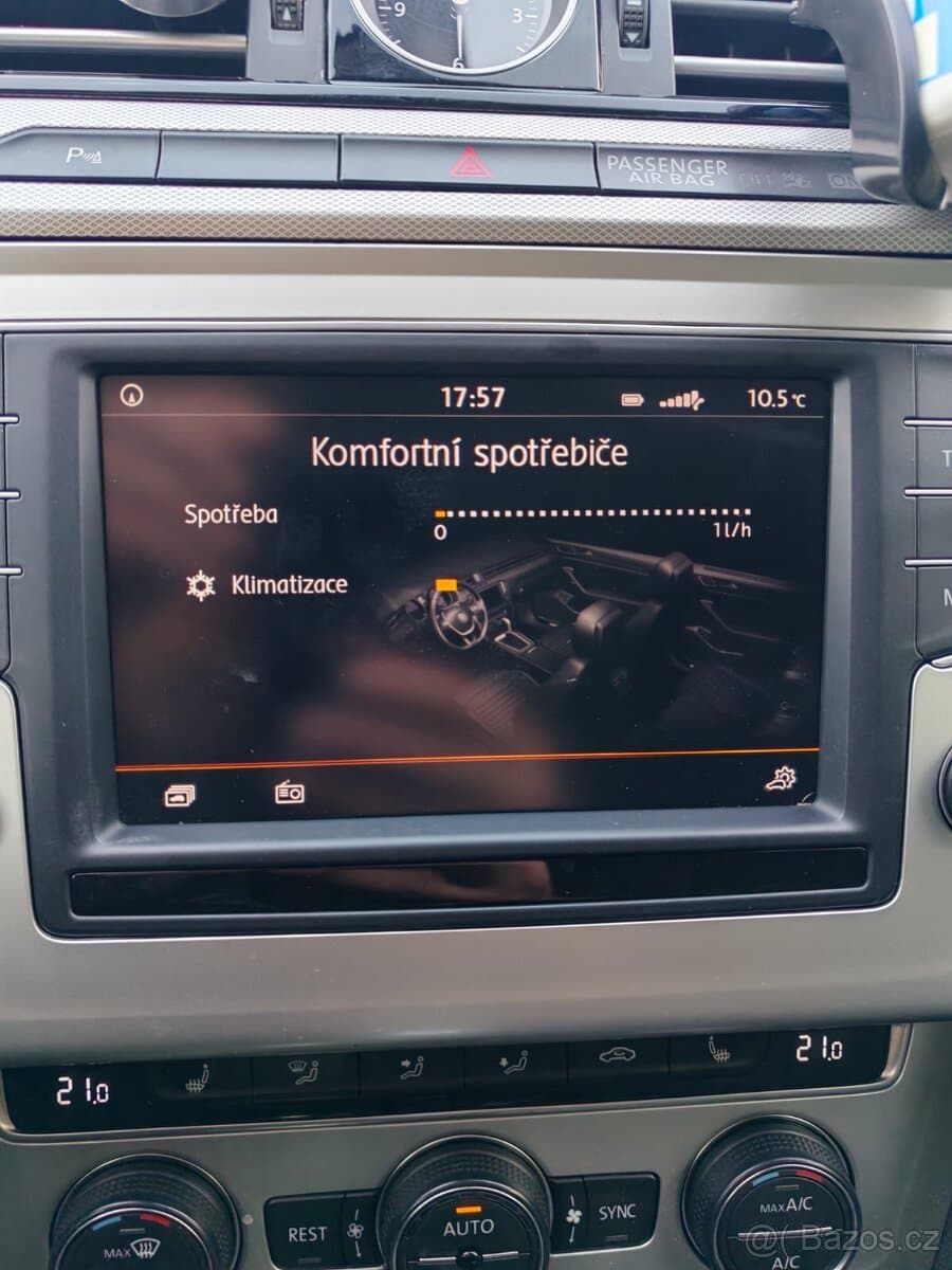 2015 Volkswagen PASSAT - 16