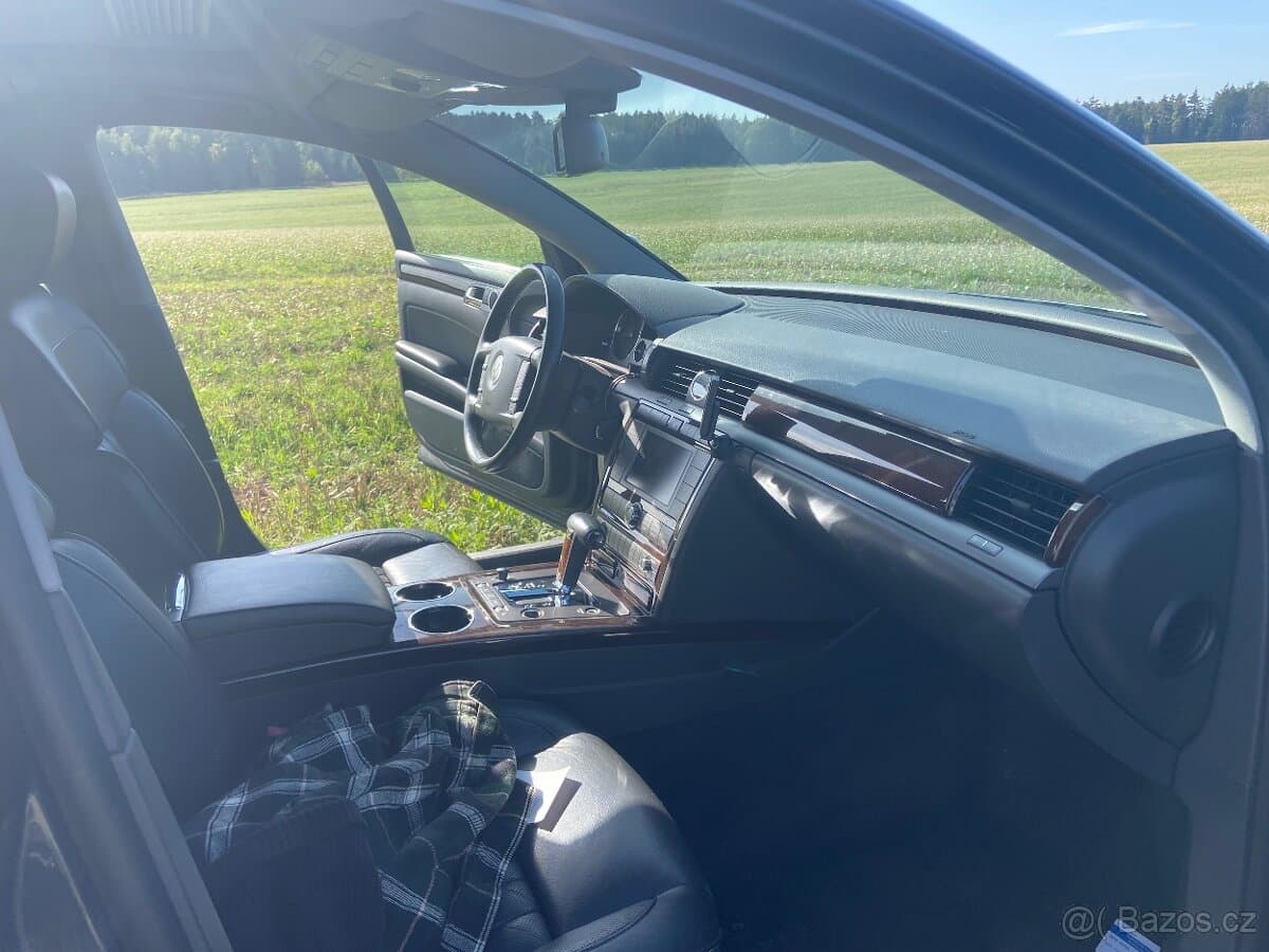 2008 Volkswagen PHAETON - 16