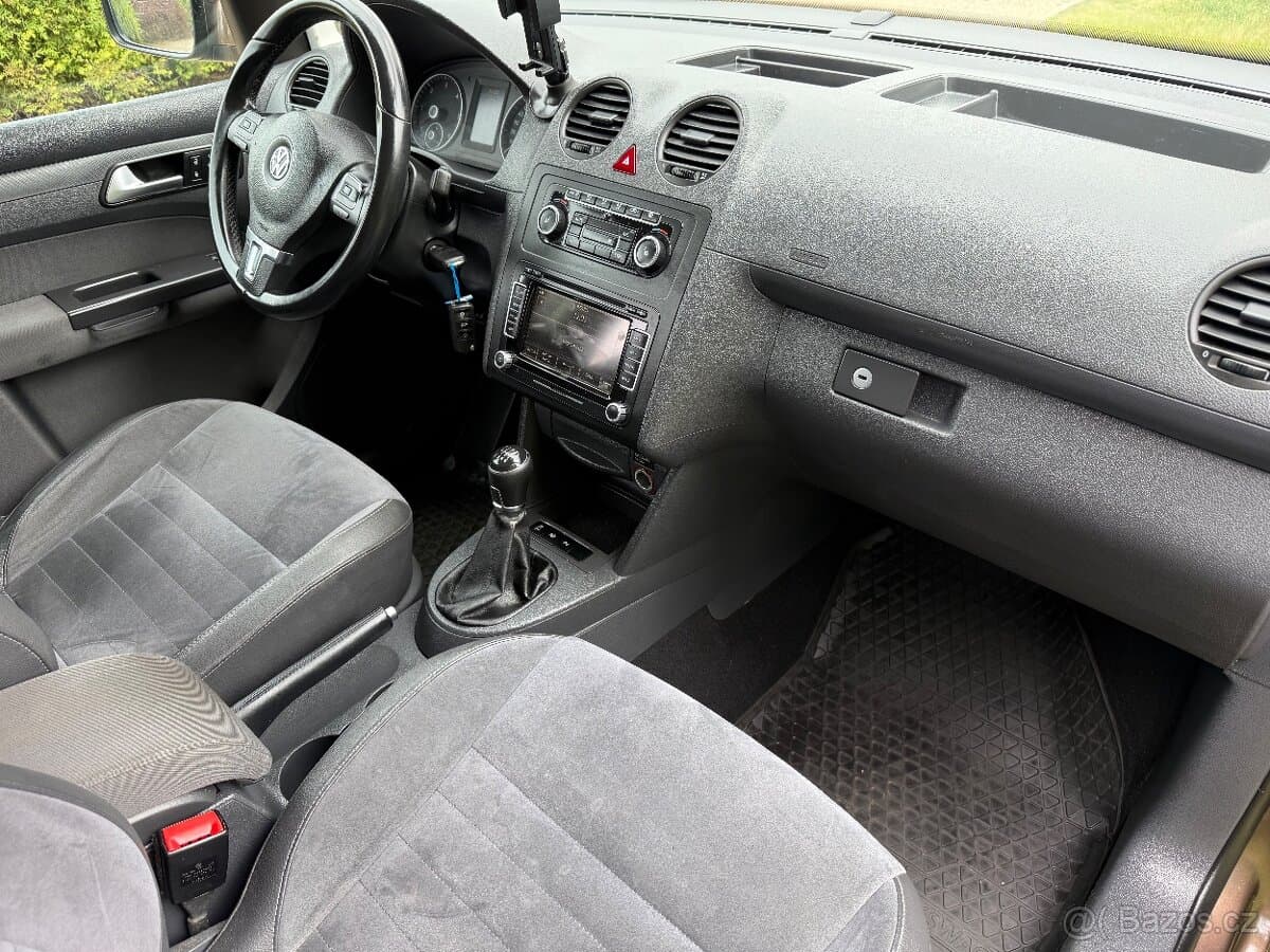 2015 Volkswagen CADDY - 16
