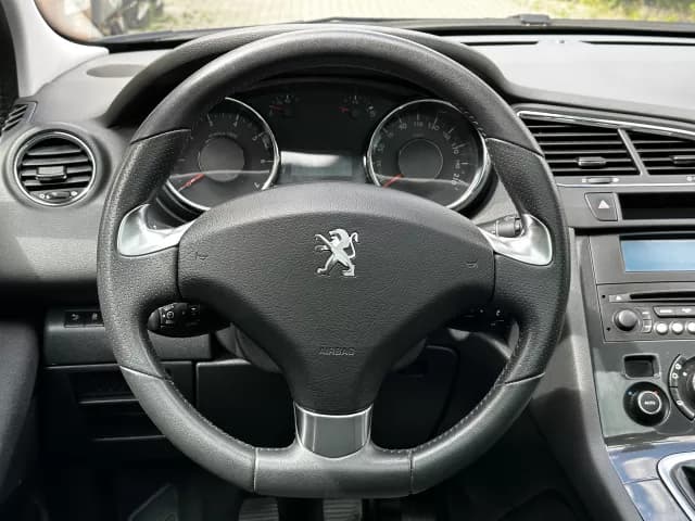 2015 Peugeot 5008 - 16