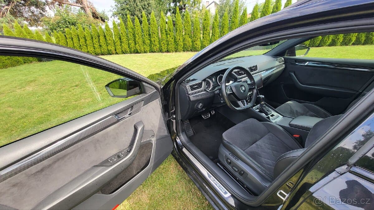 2018 Škoda SUPERB - 16