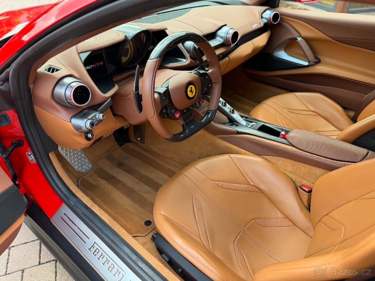2022 Ferrari 812 - 16