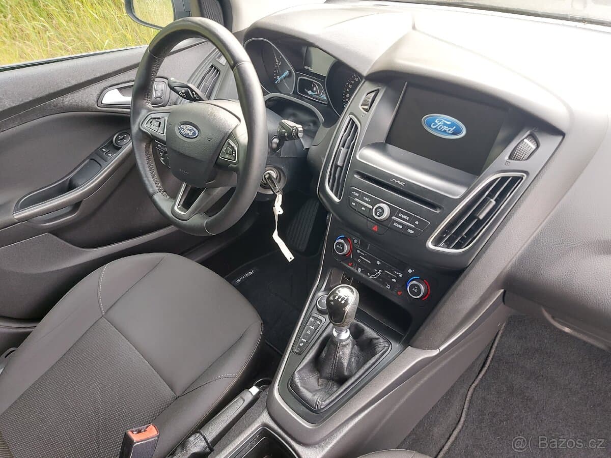 2018 Ford FOCUS - 16