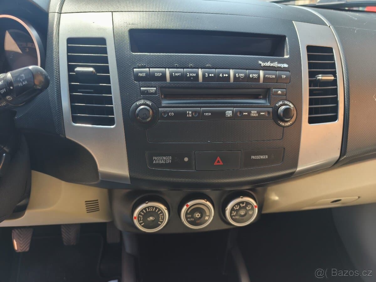 2007 Mitsubishi OUTLANDER - 16