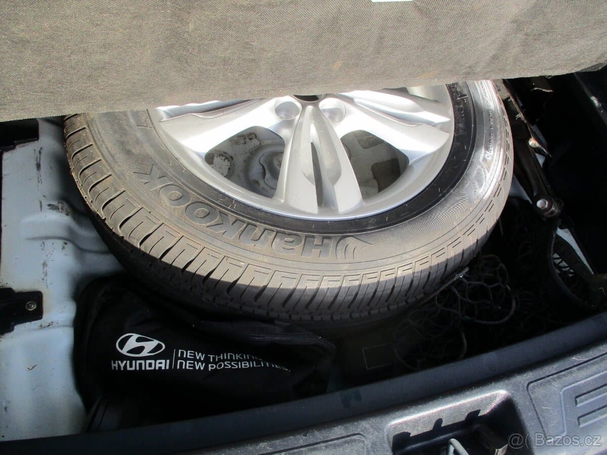 2011 Hyundai ix35 - 16