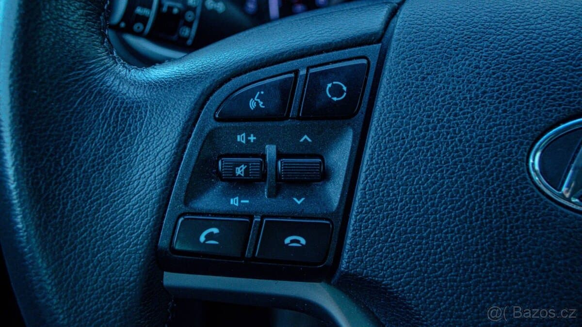 2019 Hyundai TUCSON - 16