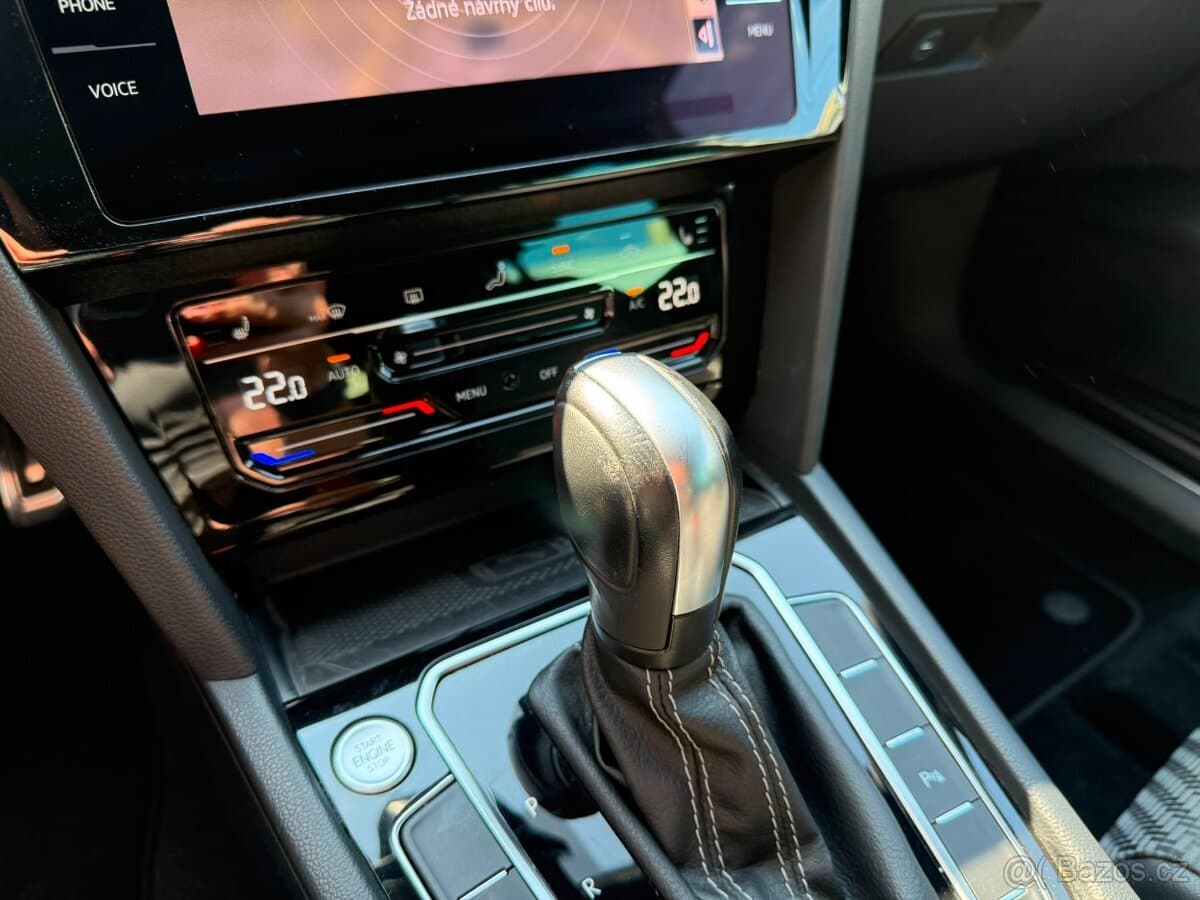 Volkswagen PASSAT - 16